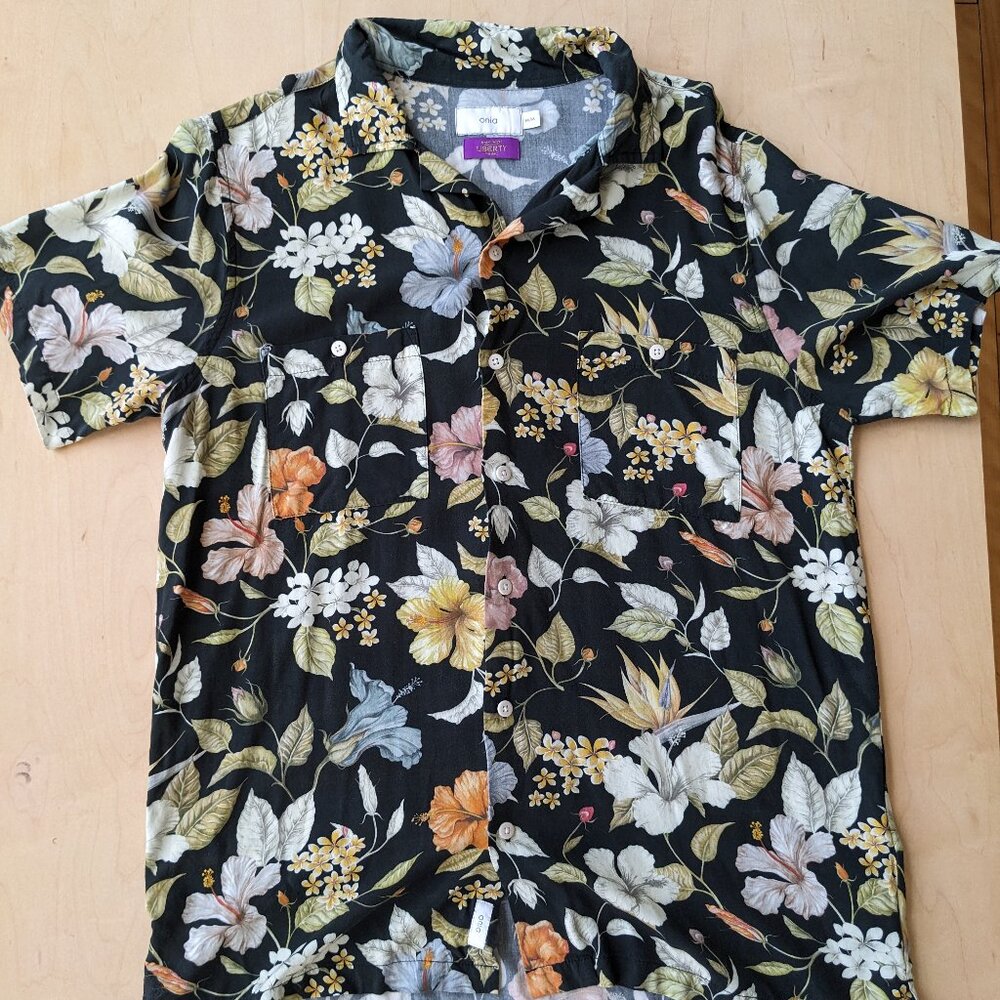 Onia Vacation Liberty Hibiscus Shirt - Size Medium